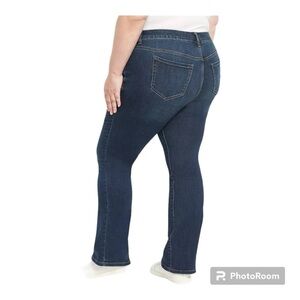 Lane Bryant Embroidered jeans | Mid Rise Skinny medium wash Jeans | 14